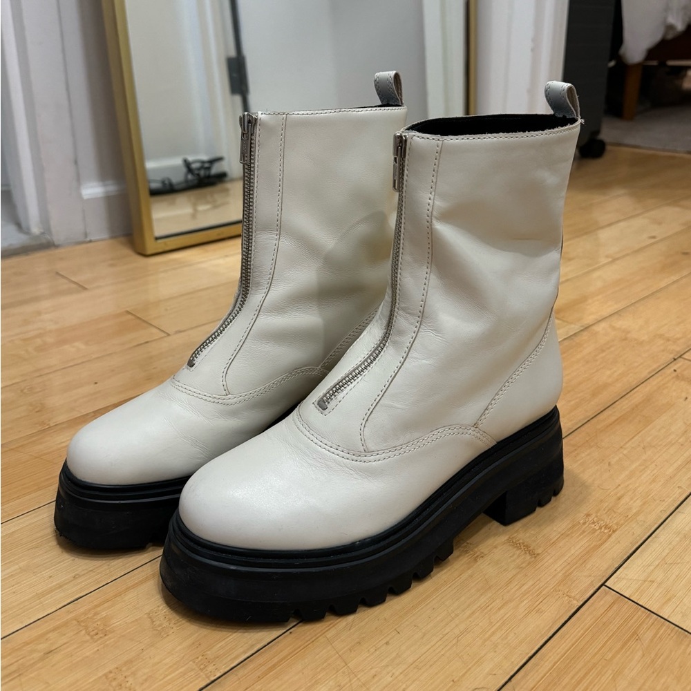 aster boots